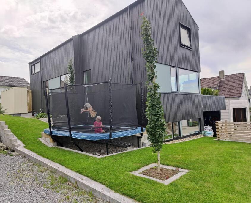 Modern And Comfortable Apartment In Attractive Neighborhood Stavanger Exterior photo